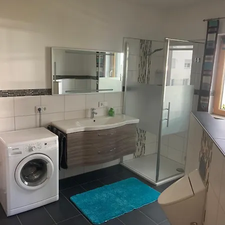 Appartement Apartment, Zimmer, *