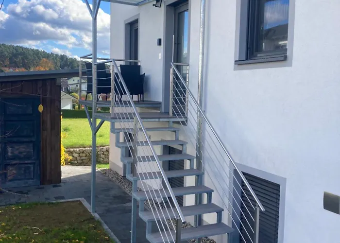 Apartment, Zimmer, * Traitsching